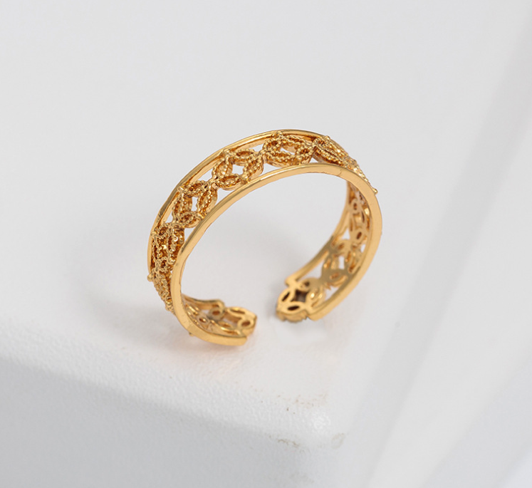 Hélodie Adjustable Ring