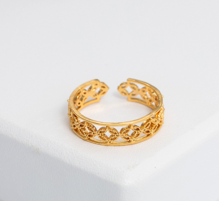 Hélodie Adjustable Ring
