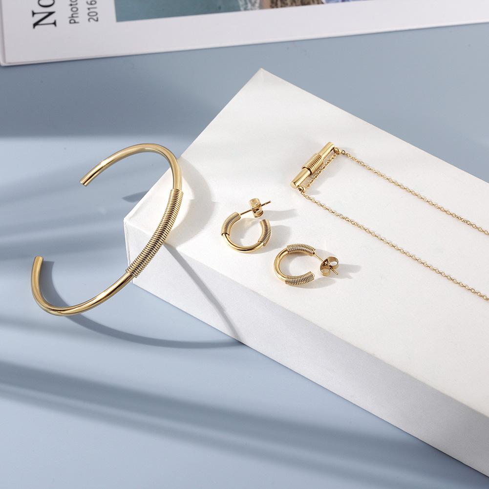 Wire Gold Jewelry Set – Necklace, Bangle & Hoops